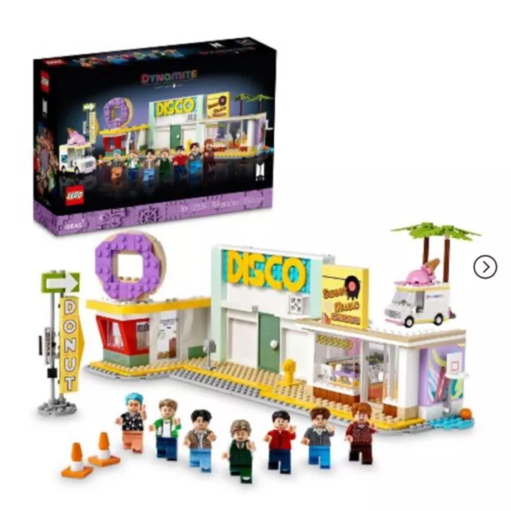 LEGO Ideas BTS Dynamite 21339 - New In box! Christmas Gift